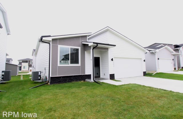 1404 NE Polk Drive - 1404 Northeast Park Street, Grimes, IA 50111