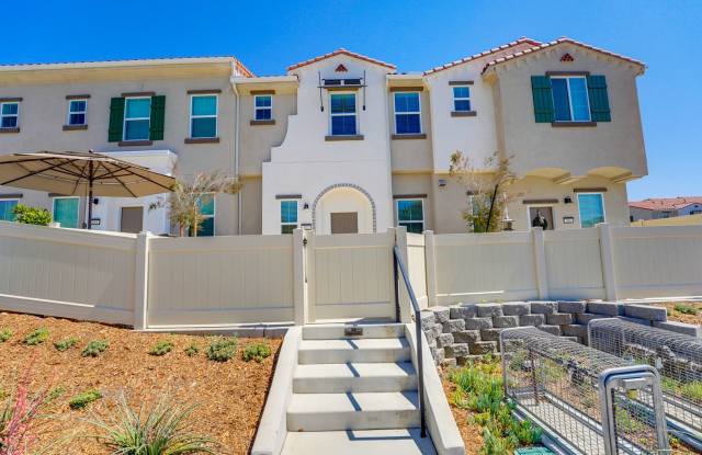 Recently Reduced-San Marcos Town-Home 3 Bedroom 2.5 Bathroom photos photos