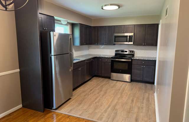 1862 POWDER MILL RD. YORK, PA 17402 **MOVE-IN RENT SPECIAL!** photos photos