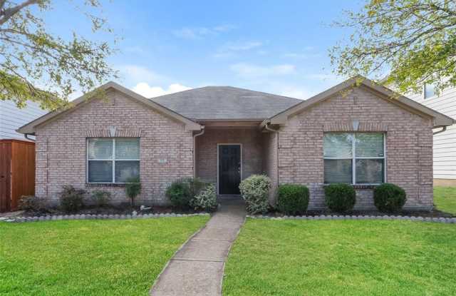 112 Idlewheat Lane - 112 Idlewheat Lane, Dallas, TX 75241
