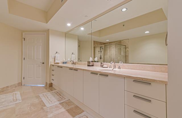 241 Riverside Dr Unit 2004 Gallery 4
