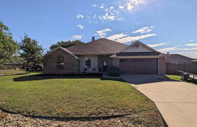 916 Winding Road Gallery 1
