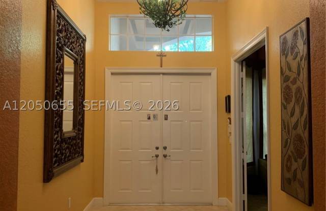 4723 SW 195th Way Gallery 2