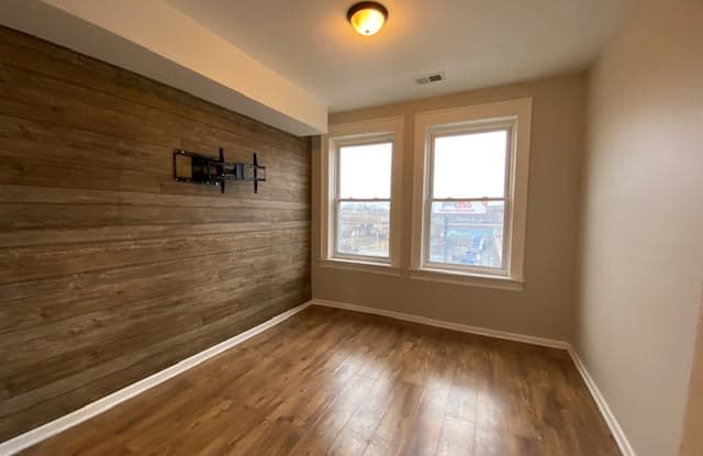 1607 Lawndale Avenue - 3S photos photos