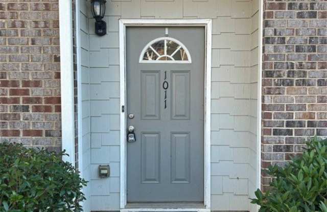 1011 Binghampton Circle Gallery 4
