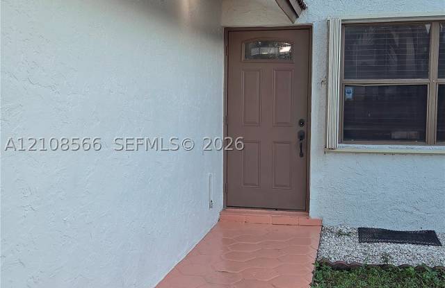 15138 SW 94th Ter Gallery 2