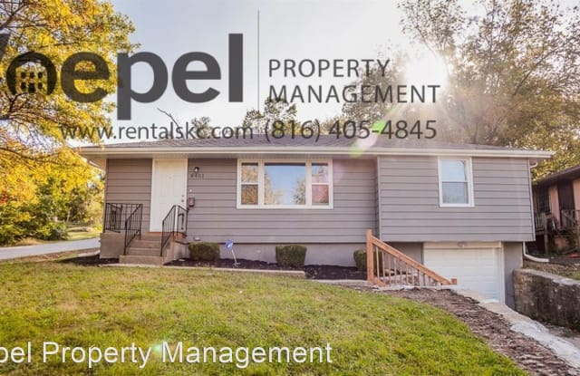 8401 Lydia Ave - 8401 Lydia Avenue, Kansas City, MO 64131