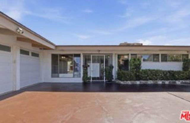 6732 Wooster Avenue photos photos