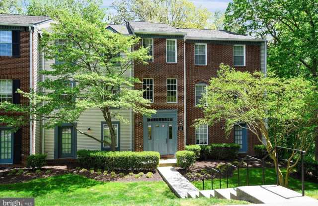 678 NEWBRIDGE Court unit: 4 photos photos 678 NEWBRIDGE Court unit: 4 photos photos