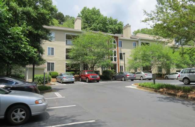 Ground Floor Condo Near Emory, CDC  Decatur photos photos