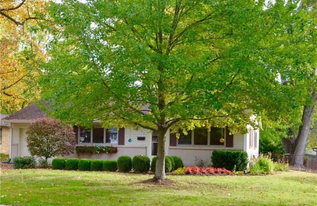 195 North 9th Street - 195 North 9th Street, Zionsville, IN 46077