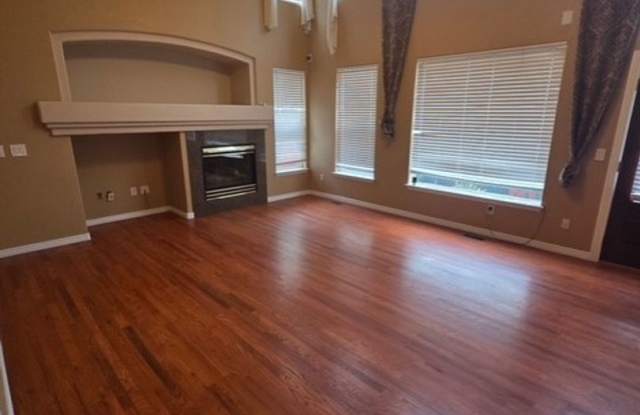 Beautiful 4 Bedroom Home Available in Thornton Gallery 3