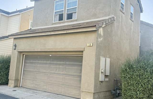 726 Owens River Drive - 726 Owens River Drive, Oxnard, CA 93036