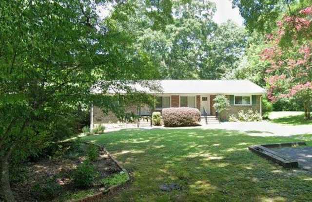 107 Strode Circle - Unit 2 photos photos