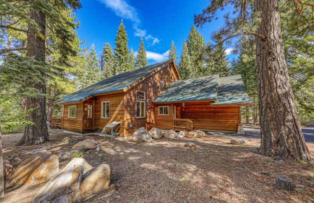 Mountain Elevated Retreat | Truckee, CA Gallery 3