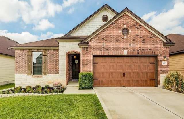 1013  Oatmeal DR Gallery 2