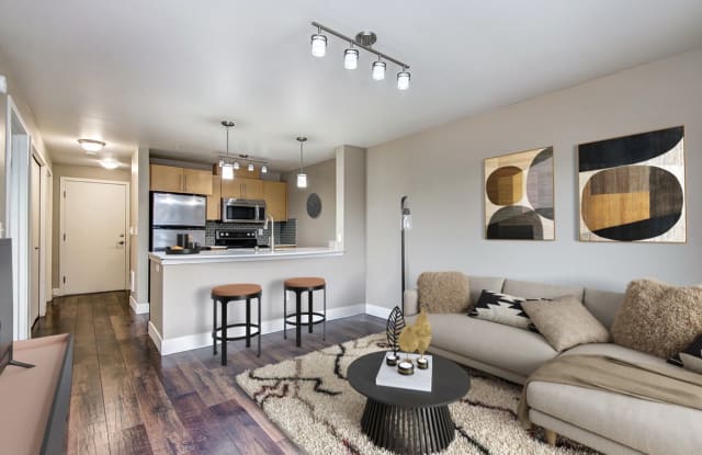 1611 on Lake Union Gallery 3