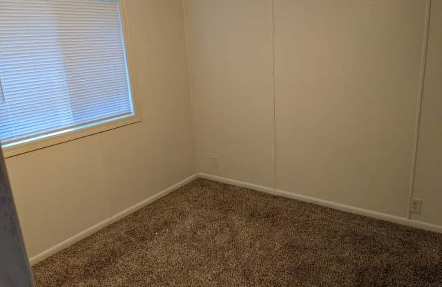 Cozy 1 bedroom home - 5014 Northeast 22nd Avenue, Vancouver, WA 98663