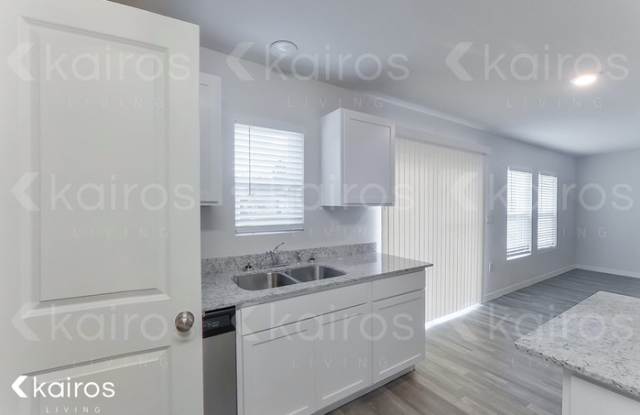 6377 Fielding Street Gallery 4