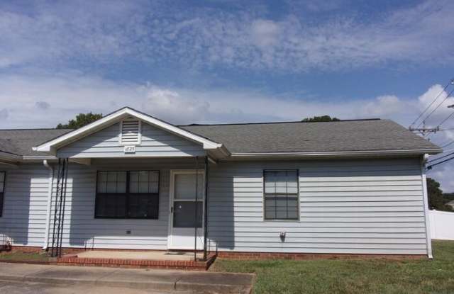 1825 India Hook Road Gallery 2
