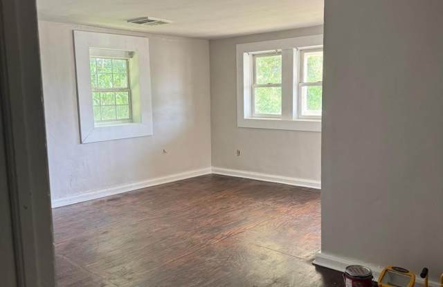 912 Berryhill Road Gallery 4