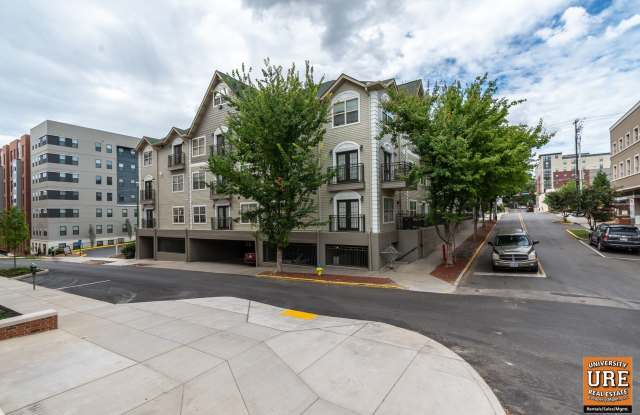 1801 LAKE CONDOS - Unit 209 Gallery 1