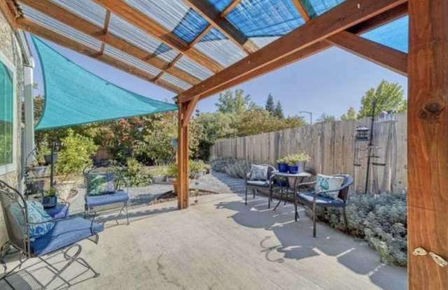 4 Wrangler Ct - 4 Wrangler Court, Chico, CA 95928