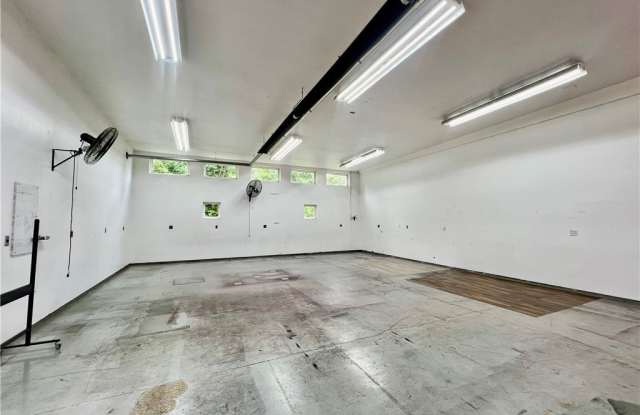 4617 New Castle Rd Gallery 3