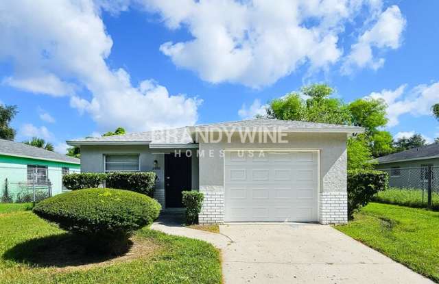 2606 32nd Village Avenue photos photos