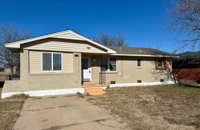 4 Bedroom - 4903 Northwest Lindy Avenue, Lawton, OK 73505
