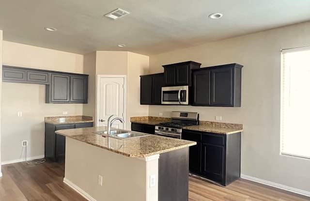 7325 Fossell Ranch Road Gallery 2