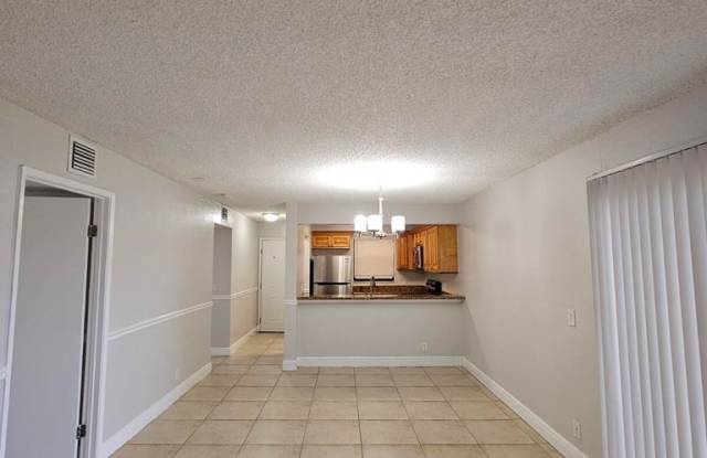 1453 Lake Crystal Dr photos photos