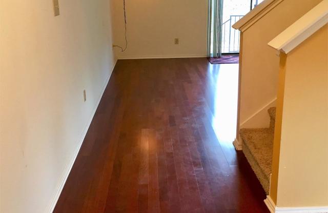 319 Clover Creek San Antonio, TX 78245 Gallery 4