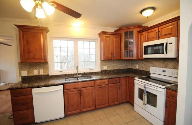 218 Thurber Ave photos photos
