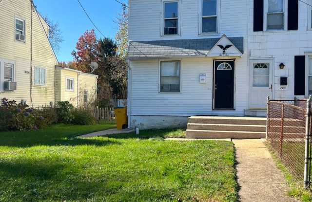 Coming SOON! UPDATED! GREAT AMENITIES! GREAT LOCATION! 4 Bedroom 2.5 Bathroom photos photos