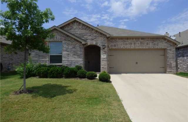 9353 Comanche Ridge Drive - 9353 Comanche Ridge Drive, Fort Worth, TX 76131