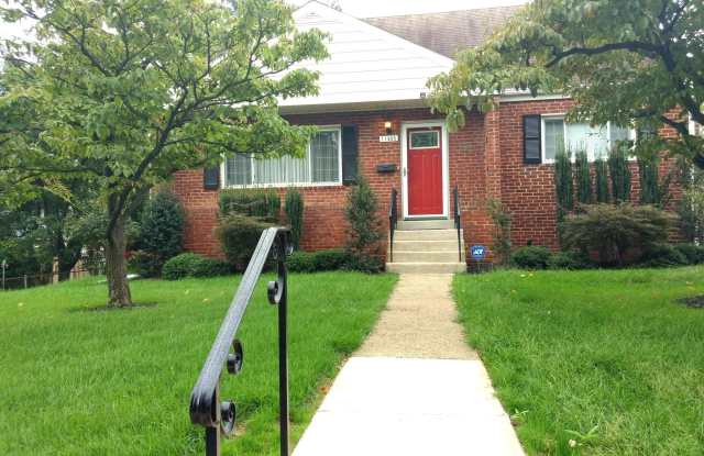 11305 GALT Avenue photos photos