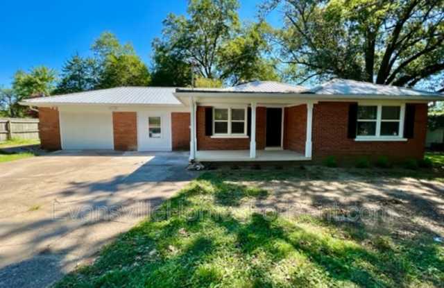 2408 South Boeke Road - 2408 South Boeke Road, Evansville, IN 47714