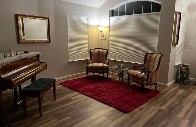 8489 Shadetree Drive Gallery 3