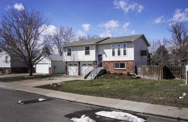 Beautifully Updated 4B/2B in Central Fort Collins! Quiet Neighborhood! photos photos