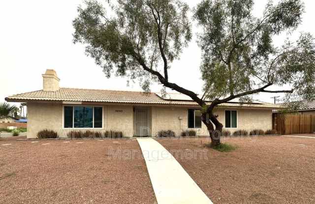 78500 Avenue 42 photos photos