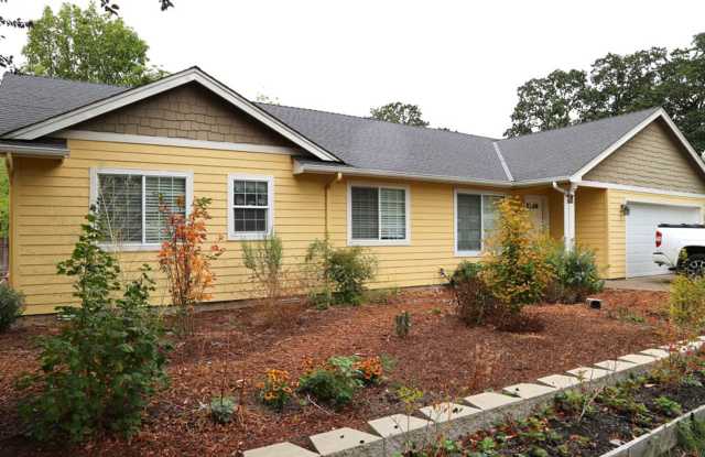 Single Level 4 bed 2 bath home photos photos