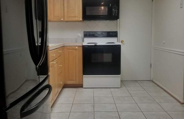 213 N COTTAGE ROAD Gallery 2