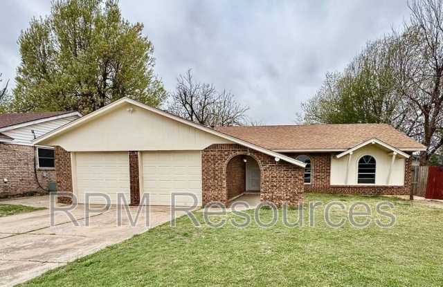 720 Willow Run - 720 Willow Run, Yukon, OK 73099 720 Willow Run - 720 Willow Run, Yukon, OK 73099
