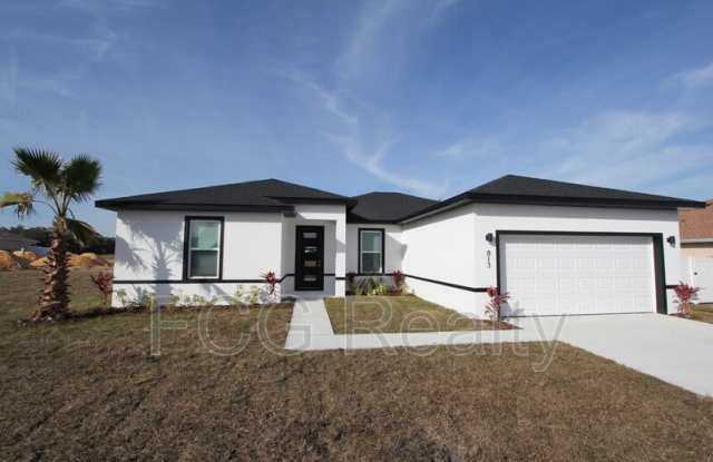 813 Desmoines Pl - 813 Desmoines Place, Poinciana, FL 34759