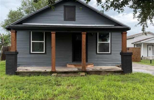 521 W Fordyce Avenue photos photos