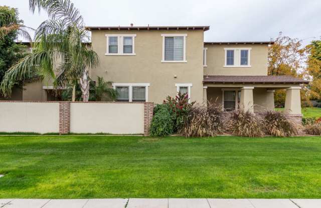 13676 N 152ND Drive - 13676 North 152nd Drive, Surprise, AZ 85379