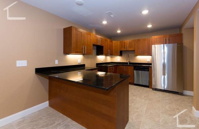 HOT BROOKLINE LISTING!!!!! photos photos