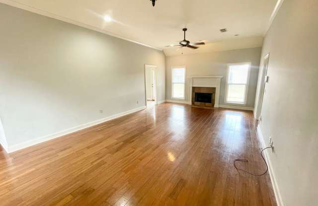 4 Bed 3.5 bath Home in Germantown School District for Rent!! Gallery 4