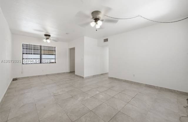 9300 NW 32nd Ct Gallery 4